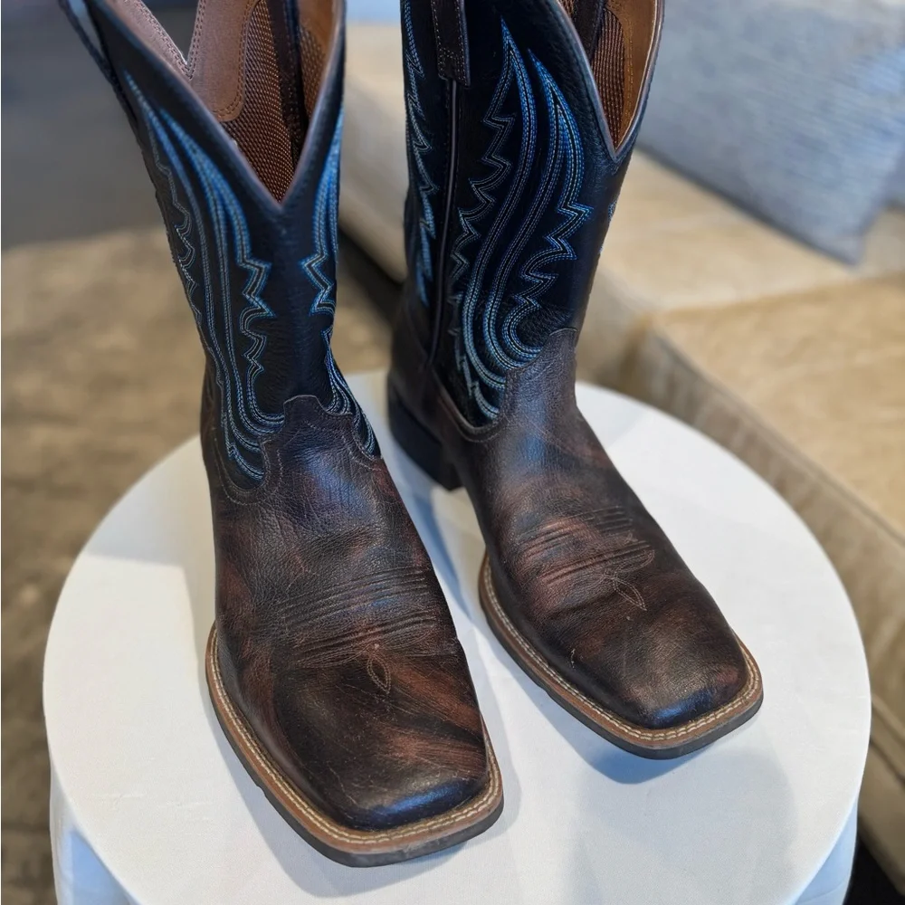 Ariat Sport Big Country Wide Square Toe Cowboy Boot, Like New, See Flaw Details - Picture 9 of 11